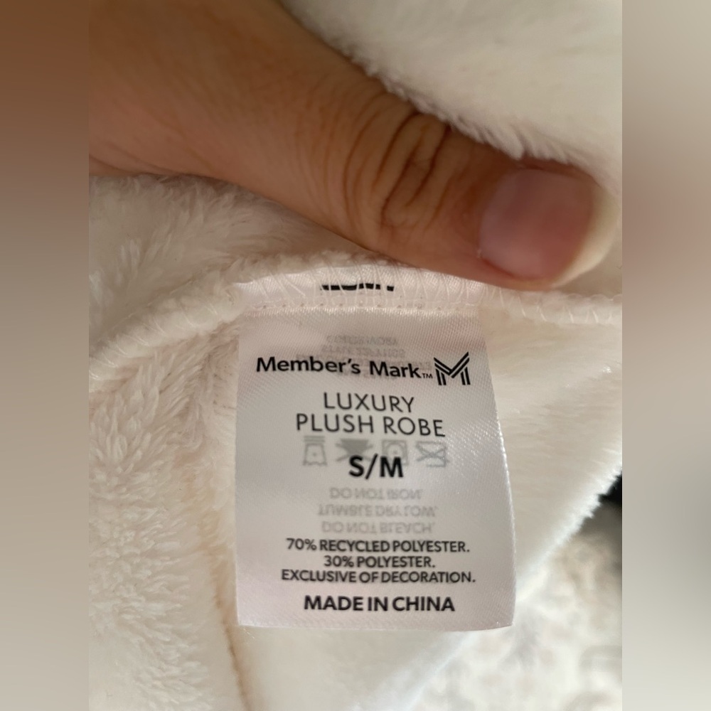 Luxury Robe Women’s Bathrobe S/M Ultra Soft | Elegance and Winter Comfort - Picture 12 of 12